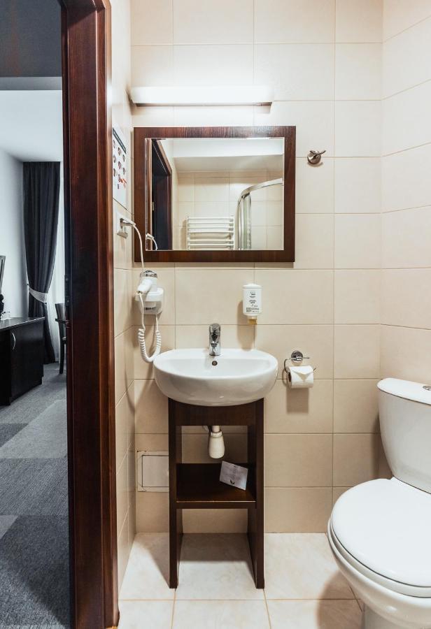 Dwor Dwikozy Hotel Eksteriør billede