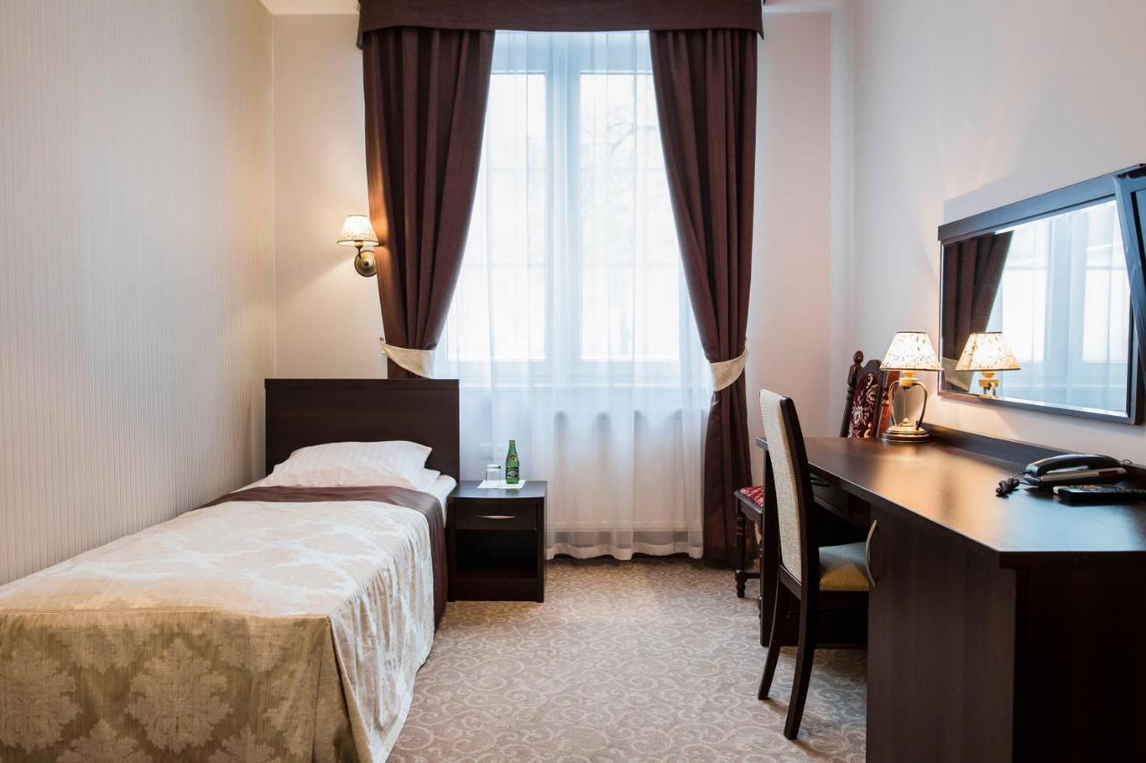 Dwor Dwikozy Hotel Eksteriør billede